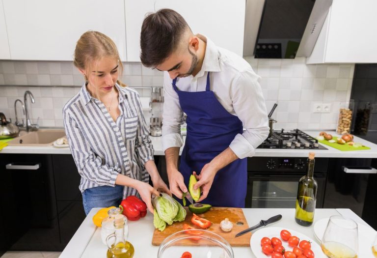 Kitchen Safety Rules for Students: Safe Cooking Tips