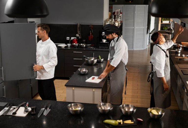 Kitchen Safety Tips for Restaurants: Reduce Risks Today