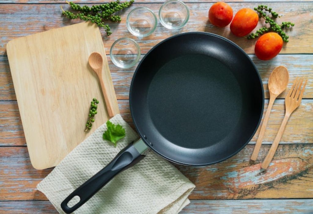 Building a Non Stick Surface Through Seasoning