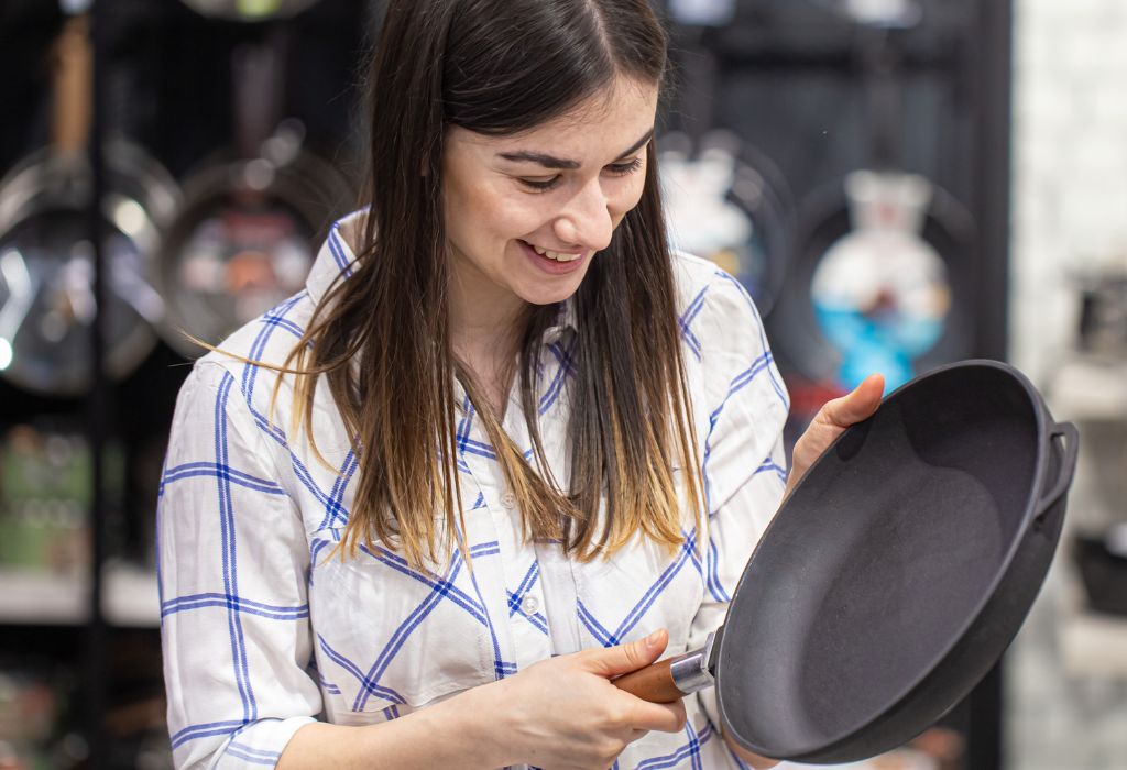 Starting with the Bottom: Fast Identification Clues