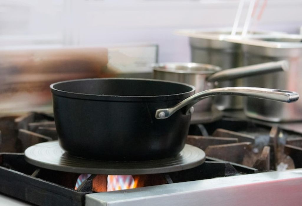 Advantages of Enameled Cast Iron on Induction