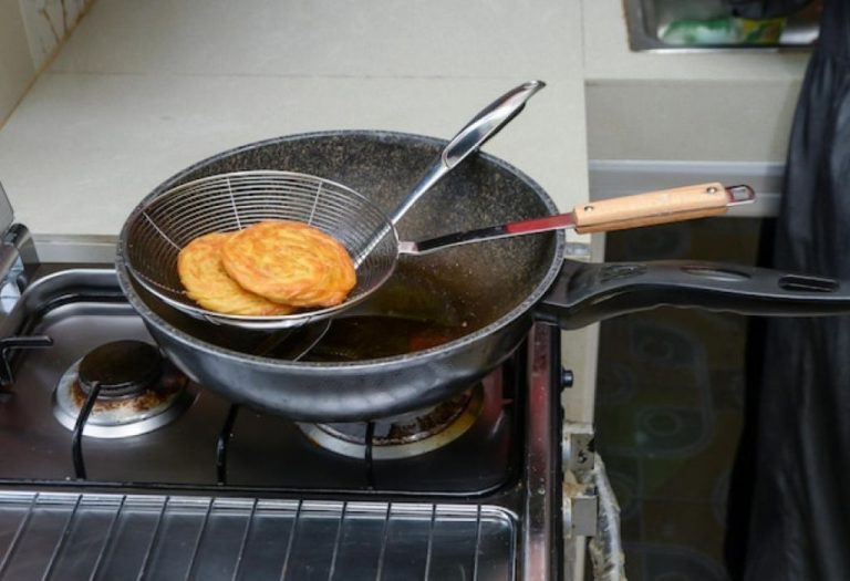 Can Cast Iron Cookware Go in the Dishwasher Without Damage