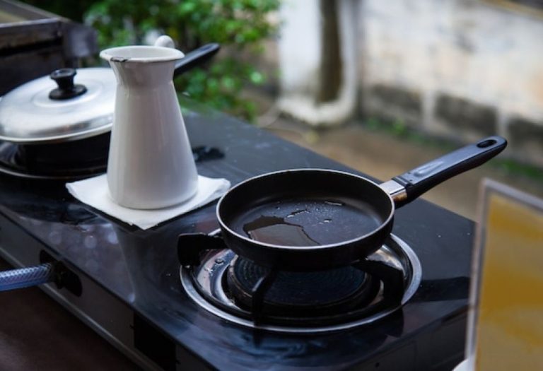 What Is a Good Brand of Cast Iron Cookware? Buyer’s Guide