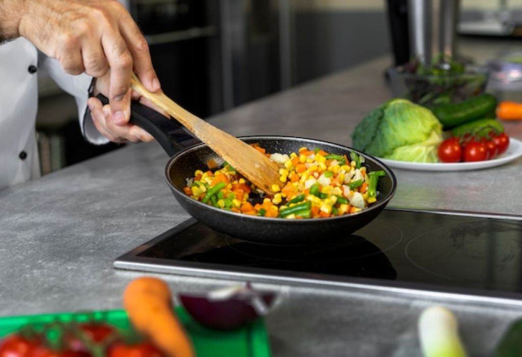 What Is Teflon-Coated Cookware?