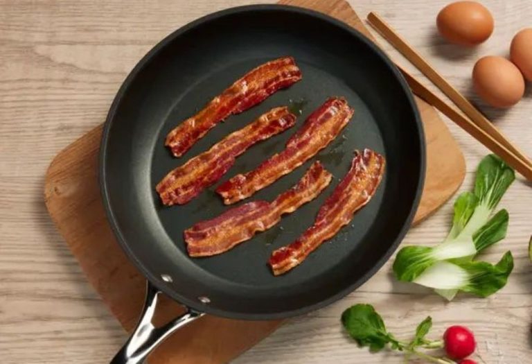 Does All Non Stick Cookware Contain Teflon? Buyer’s Guide