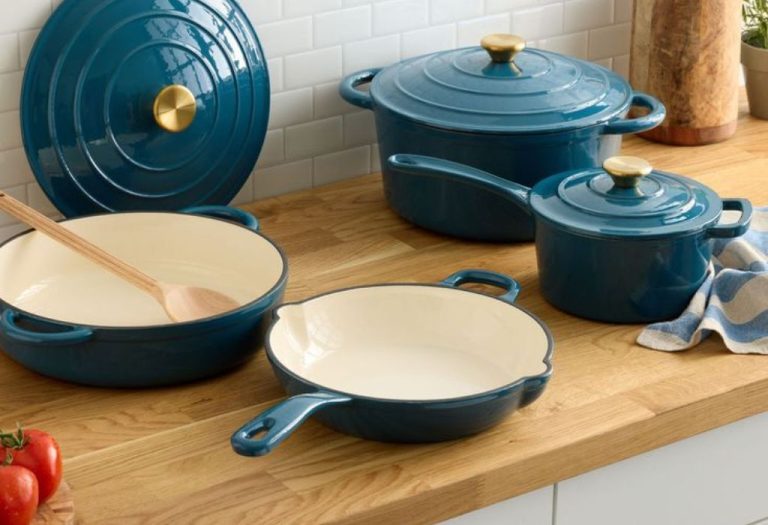 Does Paula Deen Cookware Have Teflon? Safety Facts Explained