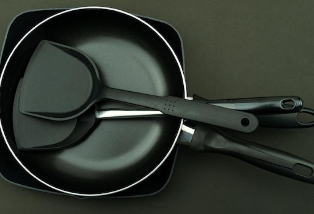 Understanding PTFE and Its Role in Cookware