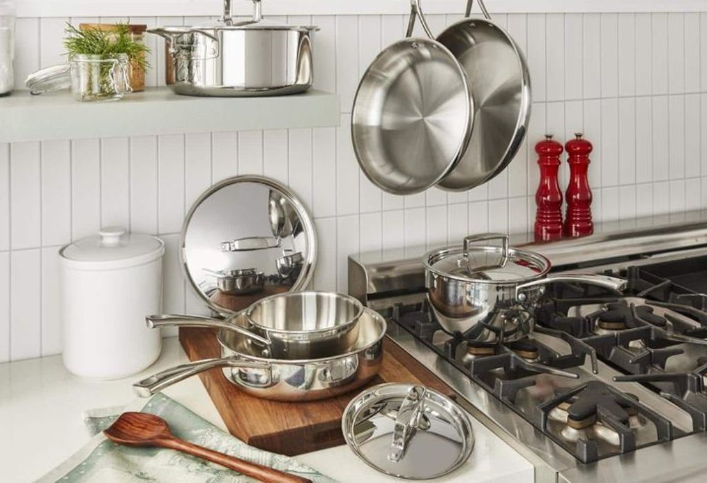 What Is Heavy-Duty Aluminum Cookware?