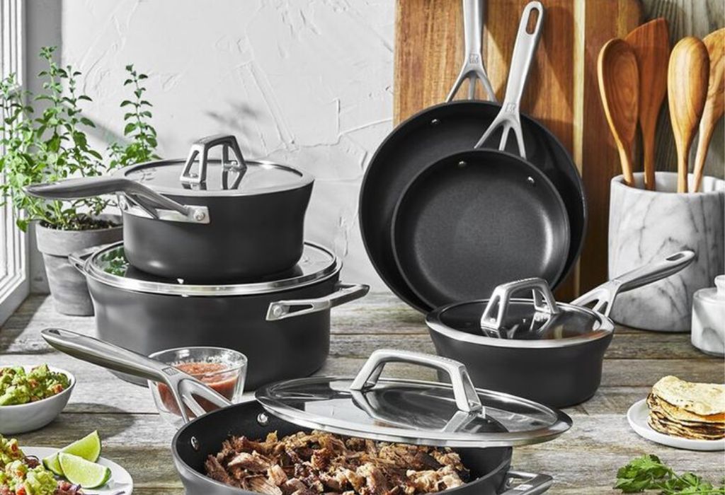 What Is Hard Anodized Aluminum Cookware?