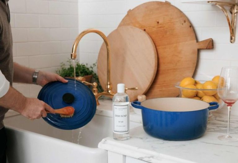 How to Clean Enamel Cookware for a Spotless Finish