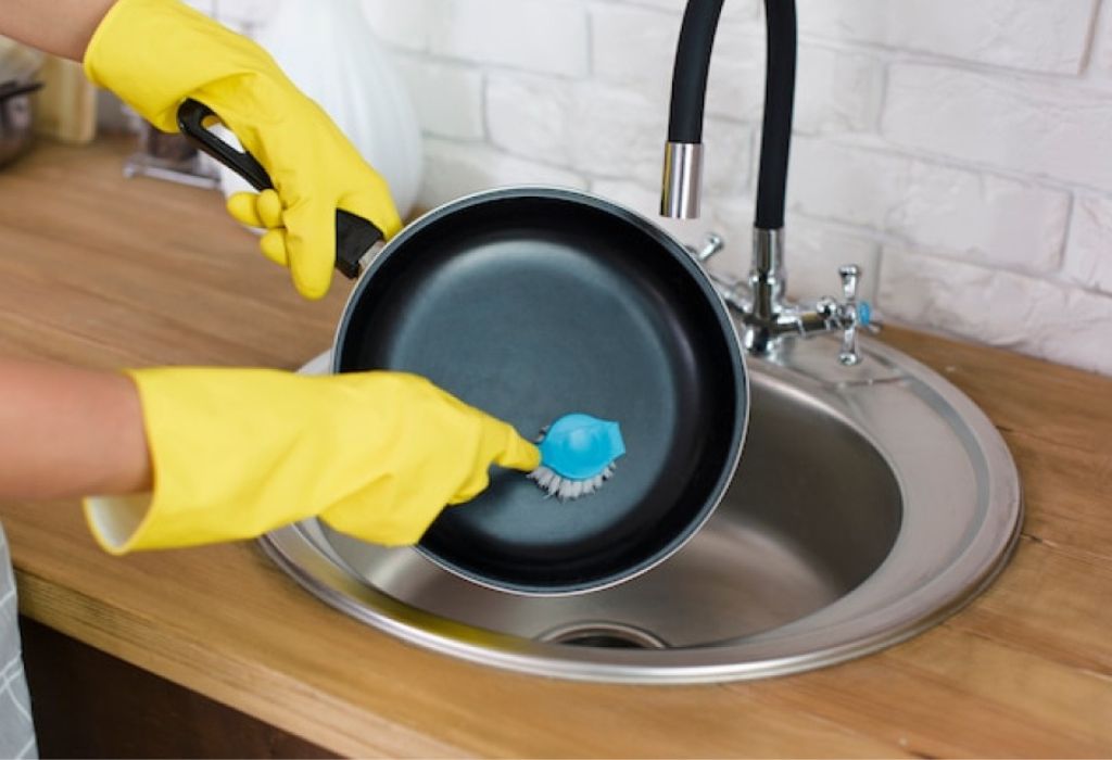 Understanding Enamel Cookware and Why Stains Happen