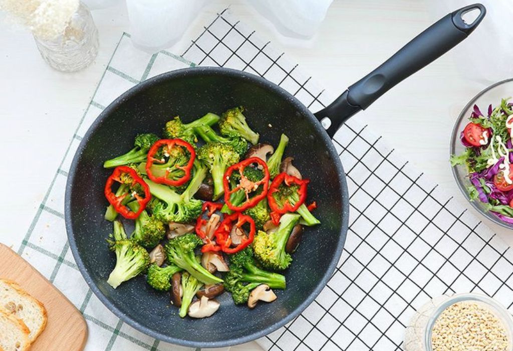 What Is Calphalon Cookware Made Of?