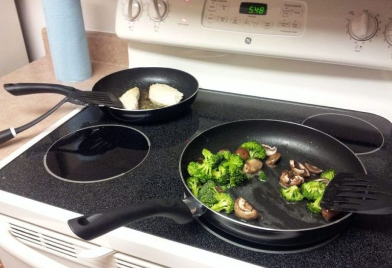 Does Calphalon Cookware Contain Teflon? Safety Facts Explained