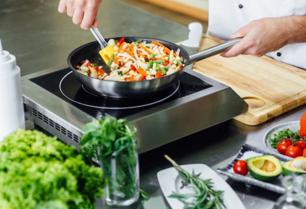 What Is HexClad Cookware Made Of?