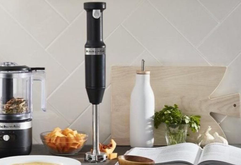 What Makes a Blender “Good” for Smoothies and Shakes