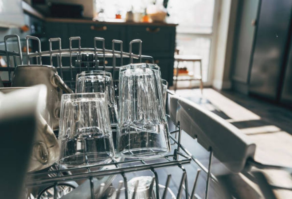 Step-by-Step Guide on How to Clean Glasses With Dishwasher Film