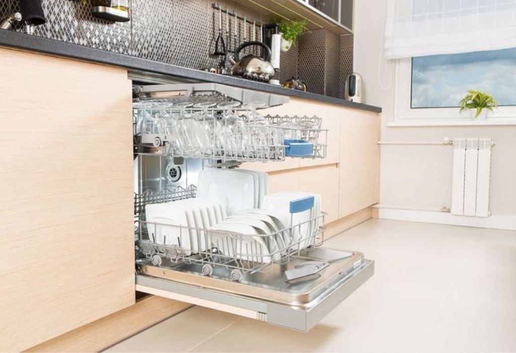 How to Choose the Best Dishwasher Cycle for Your Needs