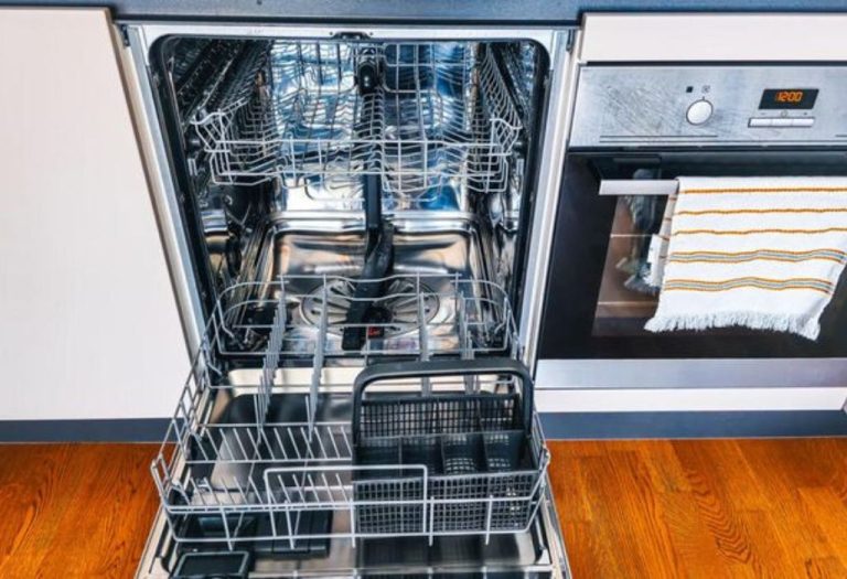 How Much Water Does a Dishwasher Use Each Cycle