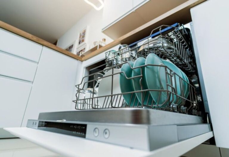 How to Load a Dishwasher with Pots and Pans the Right Way
