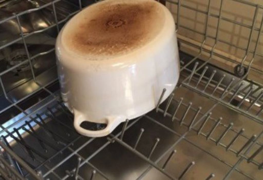 Are Le Creuset Products Dishwasher Safe?