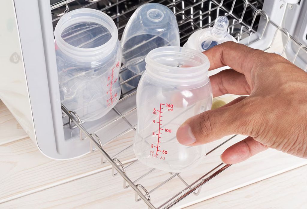 How Dishwasher Heat Affects Baby Bottle Materials