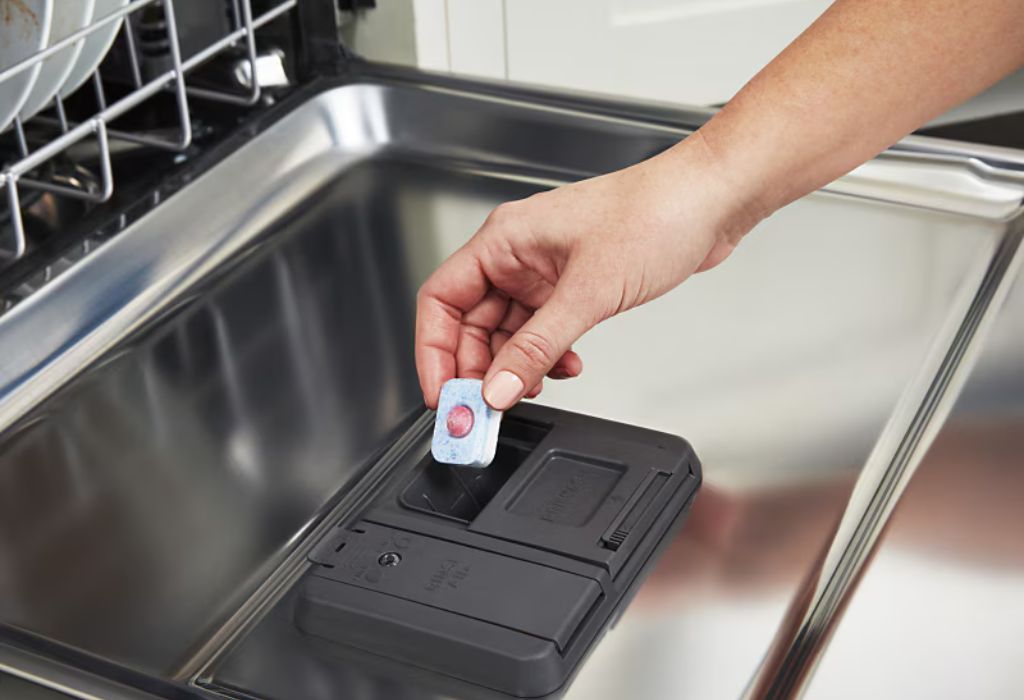 The Difference Between Dish Soap and Dishwasher Detergent