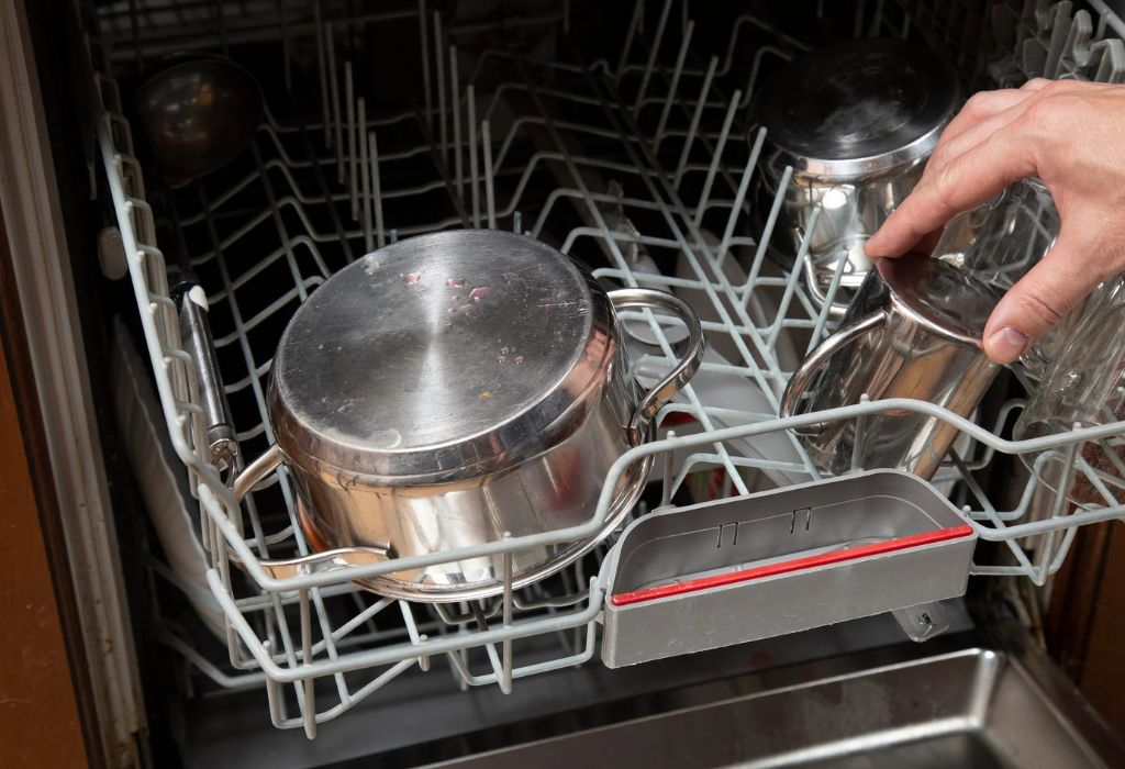 Why Pots Are Difficult To Clean