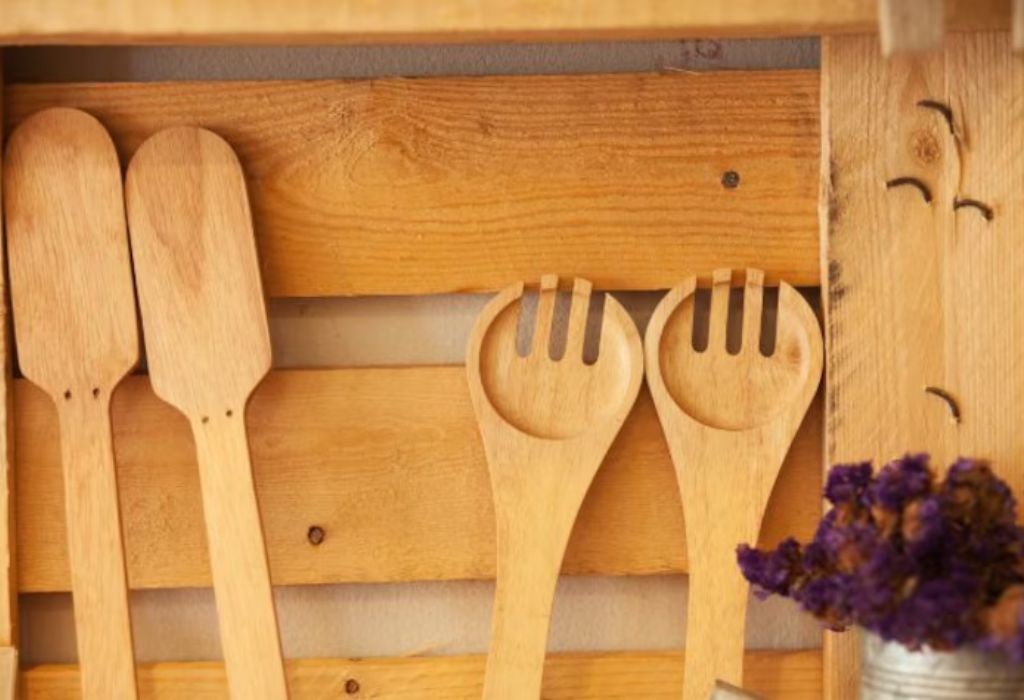 WHY PEOPLE ASK WHETHER WOODEN SPOONS ARE DISHWASHER SAFE
