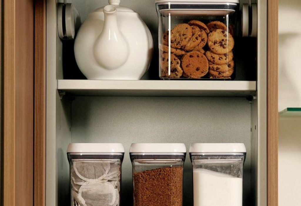 How Dishwasher Detergent Affects OXO Plastic