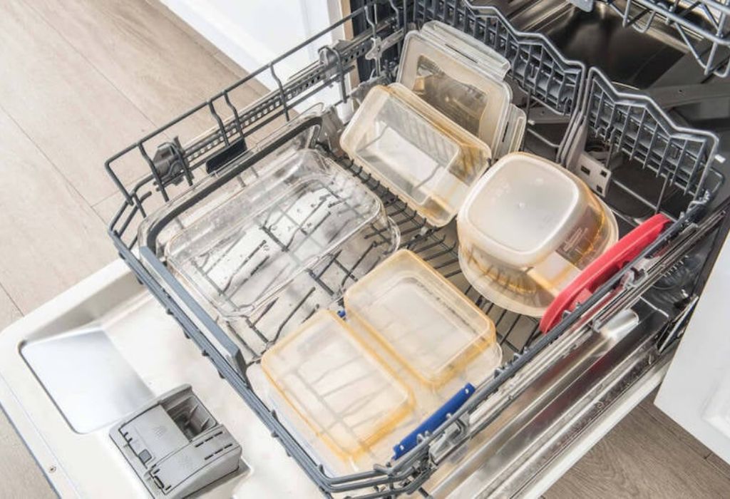 Which Plastics Should Never Go In The Dishwasher