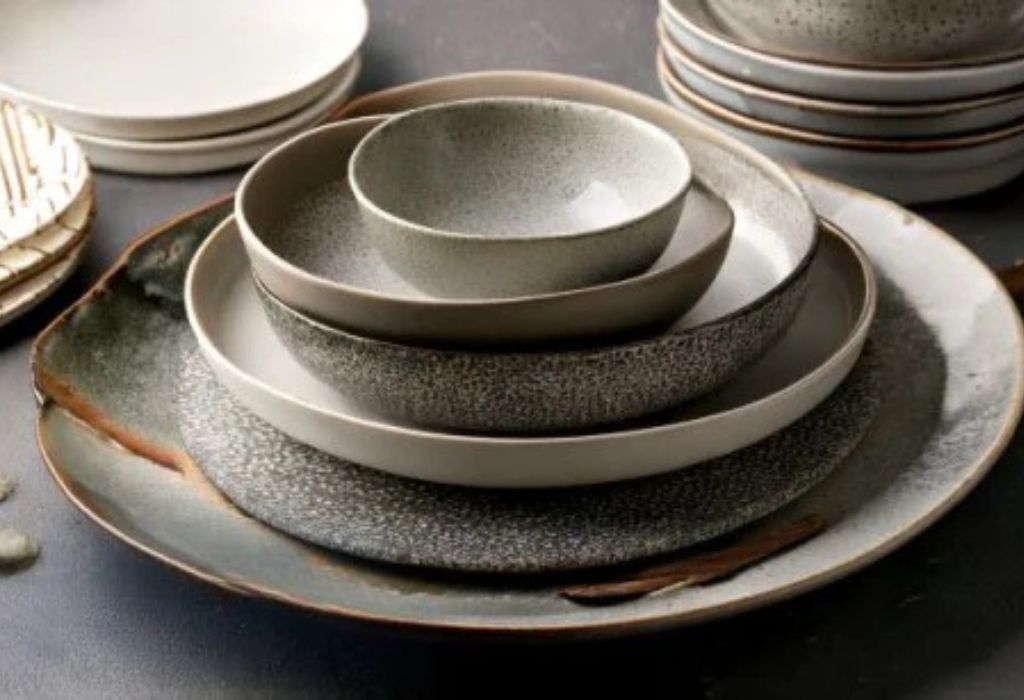 How To Handwash Stoneware Safely