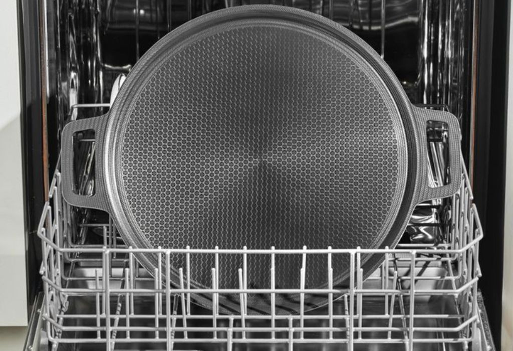 Can Nonstick Pans Go In The Dishwasher