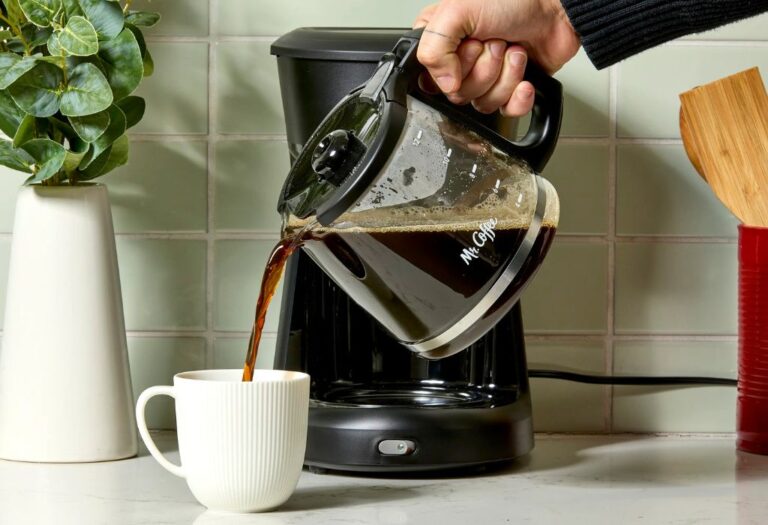 how many watts does coffee maker use