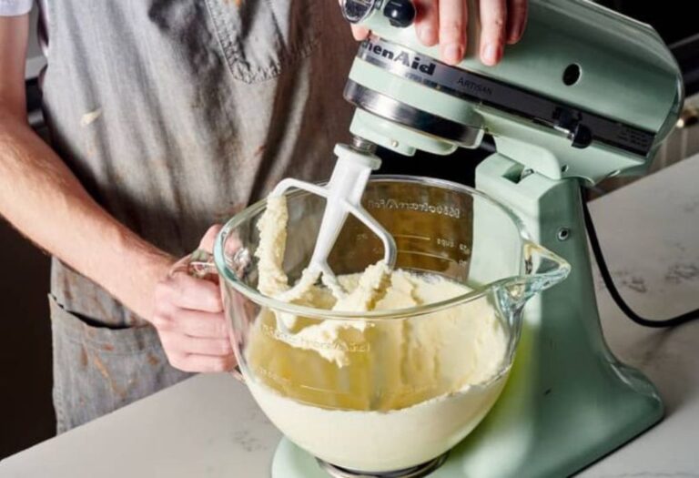 How Stand Mixers Work and Why Planetary Motion Matters 