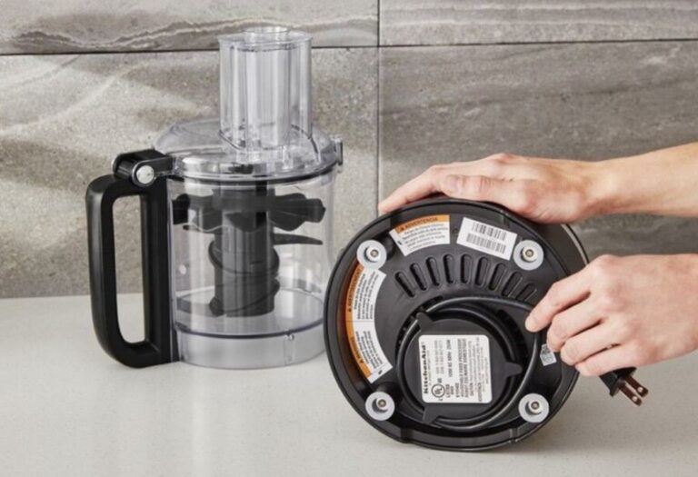 How to Clean a Food Processor Without Damaging Parts