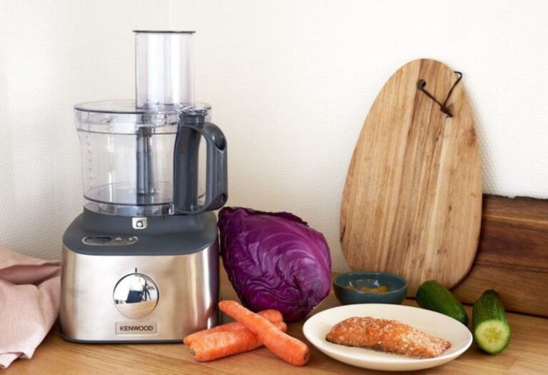 How Food Processors Help Maintain a Safe and Clean Food Supply