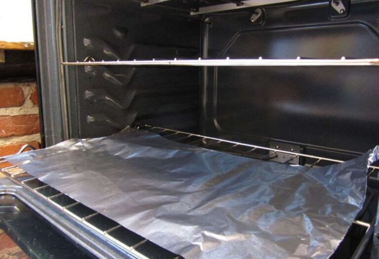 Can You Use Aluminium Foil in Oven Without Causing Damage