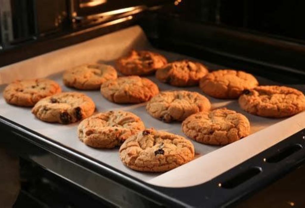 Understanding How Toaster Ovens Bake Differently