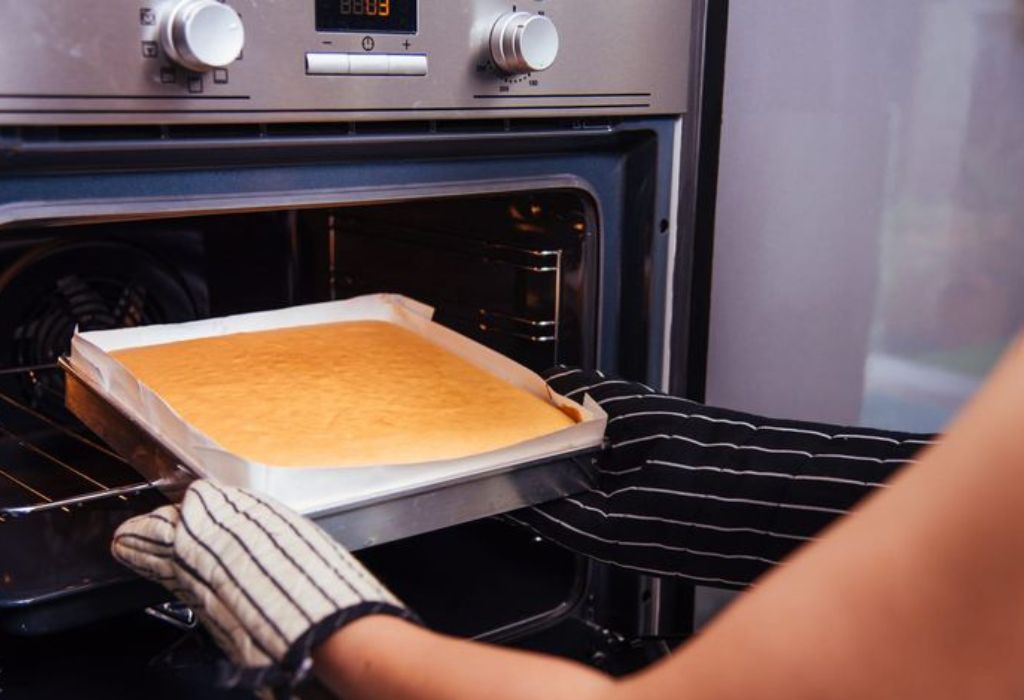 What Baking Without a Fan Really Means