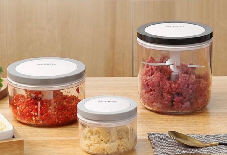 Can Blenders Chop Vegetables or Just Puree Them?