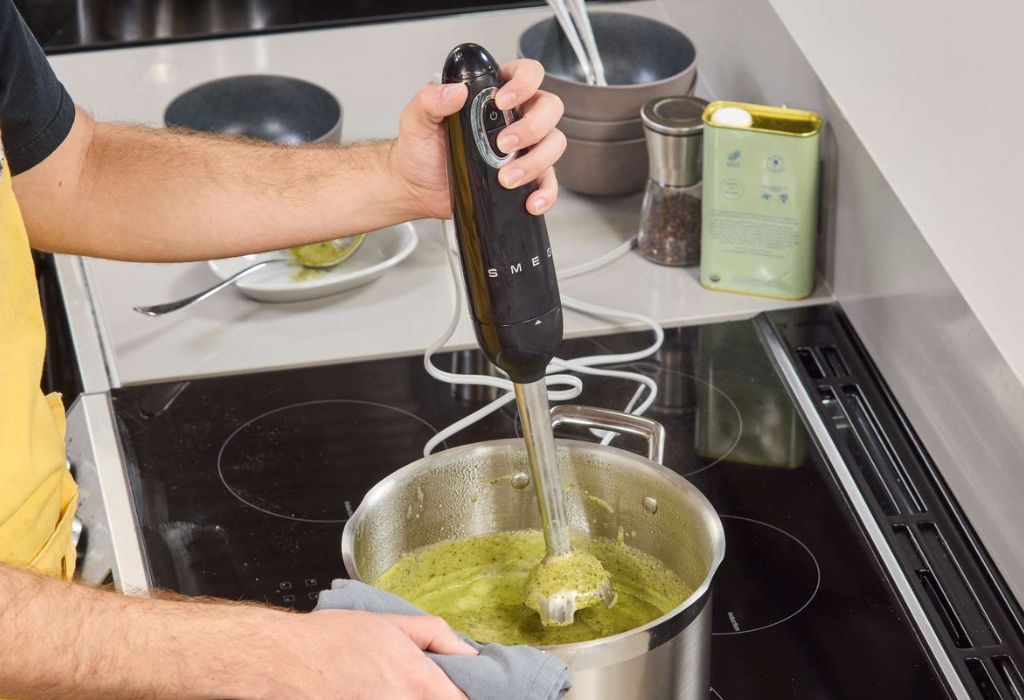 The Design and Mechanics of an Immersion Blender