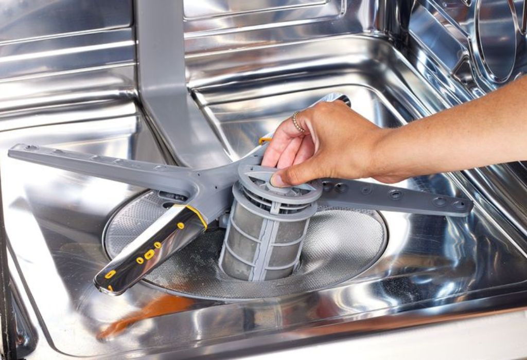 Common Mistakes to Avoid When Cleaning the Filter