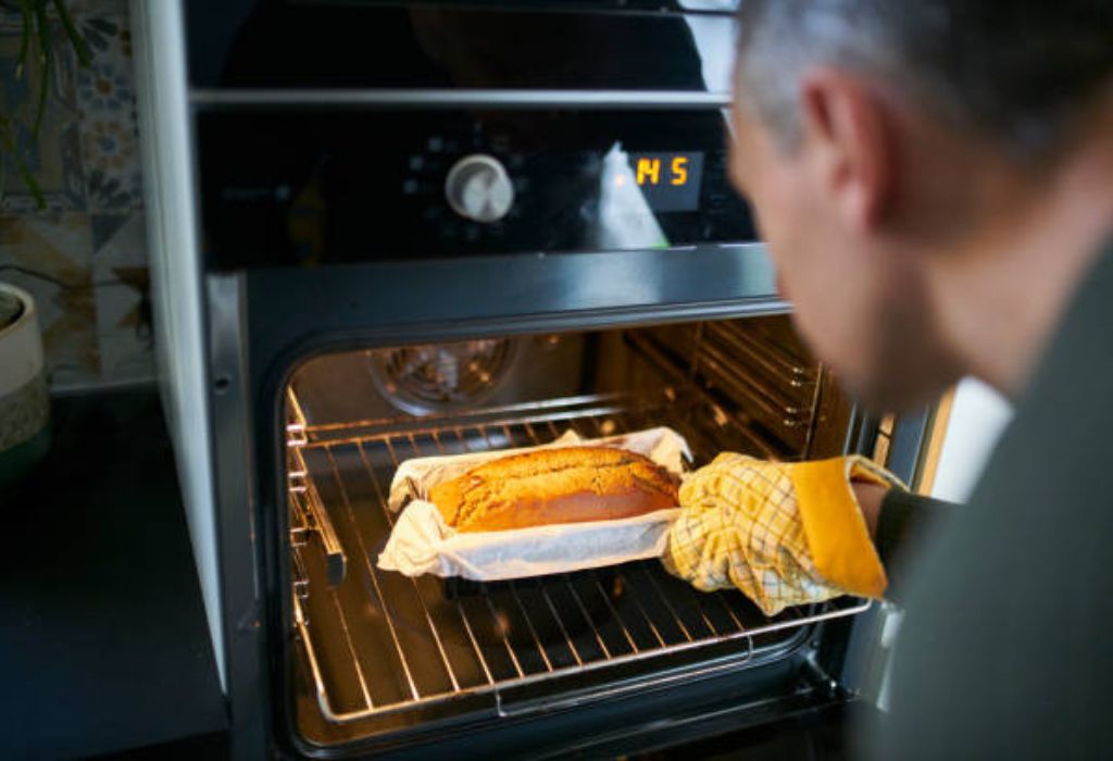 How Door Seals and Heat Loss Create Uneven Baking