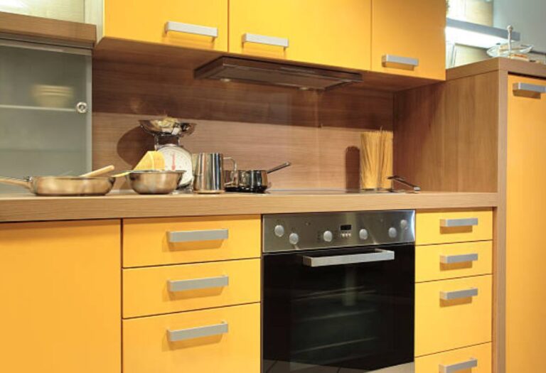 How to Choose the Perfect Oven Color for Your Kitchen