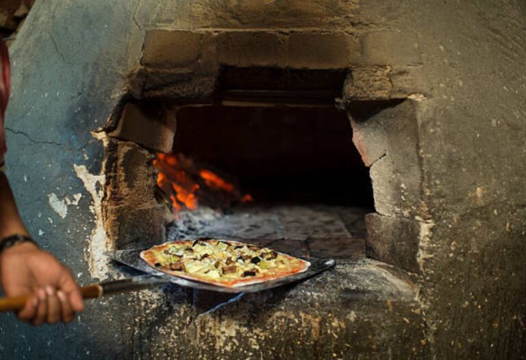 Pizza Oven vs Conventional Oven Full Comparison for Buyers