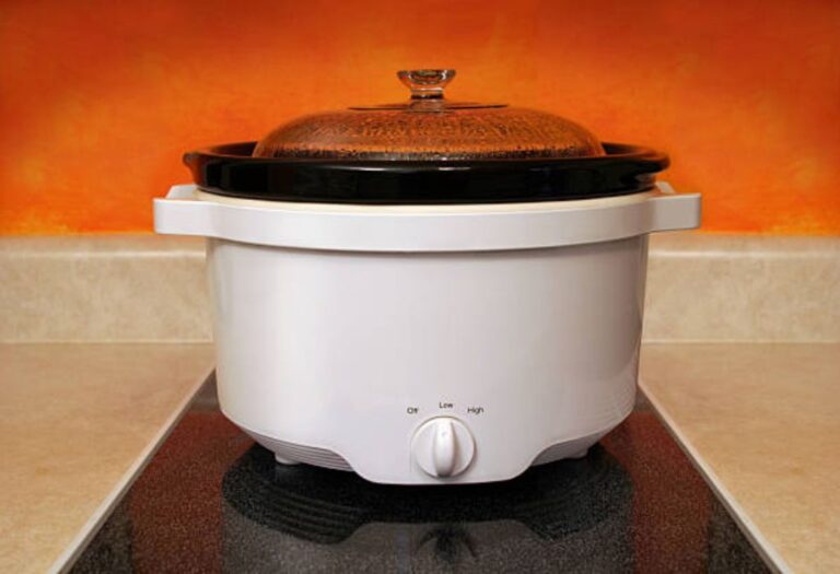 Can You Use Aluminum Foil in Slow Cooker Safely?