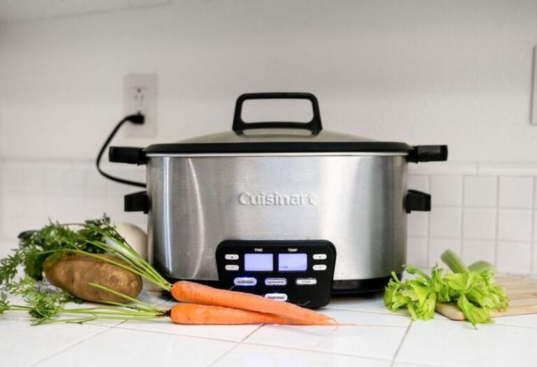 How Does a Slow Cooker Work? A Simple Guide to Slow Cooking